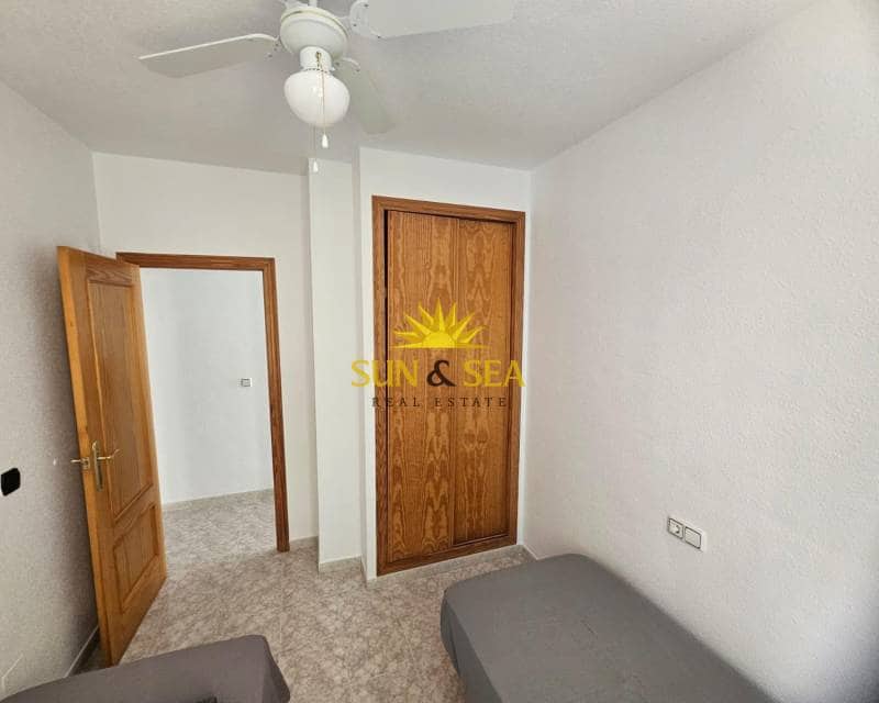 2 makuuhuone Huoneisto myytävänä paikassa Orihuela Costa mukana uima-altaan - 185 000 € (Ref: 9805437)