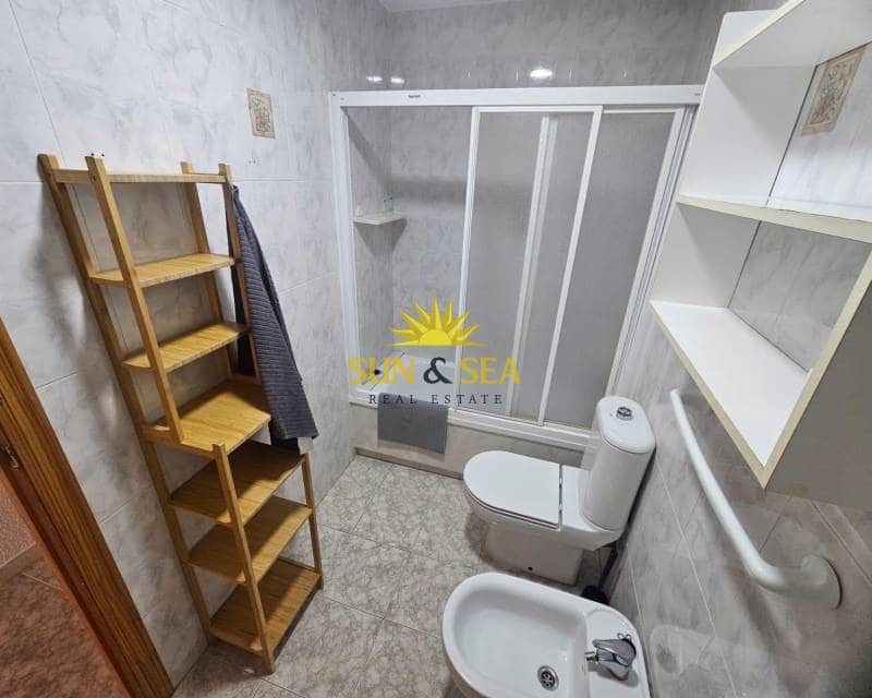 2 makuuhuone Huoneisto myytävänä paikassa Orihuela Costa mukana uima-altaan - 185 000 € (Ref: 9805437)