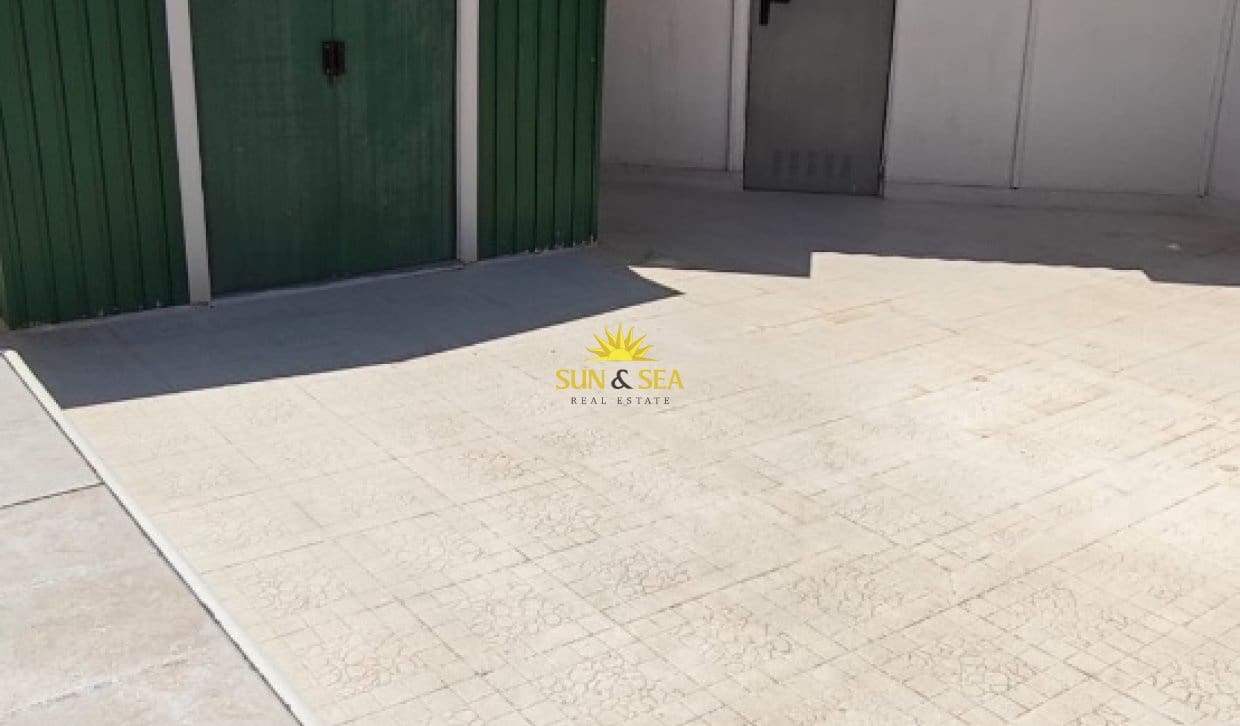 2 sovrum Lägenhet att hyra i Orihuela Costa med pool - 900 € (Ref: 9809824)