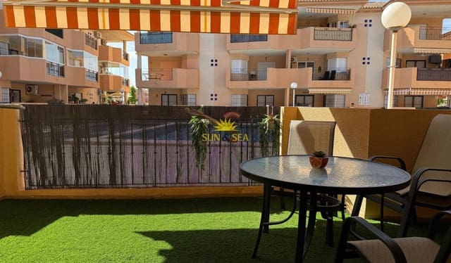 2 soverom Leilighet til salgs i Los Alcázares med svømmebasseng garasje - € 900 (Ref: 9810835)