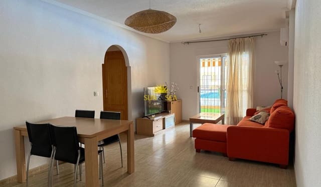 2 soverom Leilighet til salgs i Los Alcázares med svømmebasseng garasje - € 900 (Ref: 9810835)