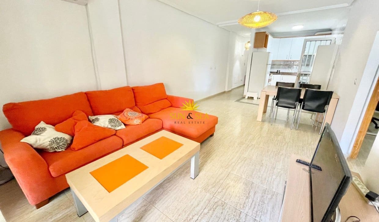 2 bedroom Apartment for holiday rental in Los Alcazares with pool garage - € 900 (Ref: 9810835)