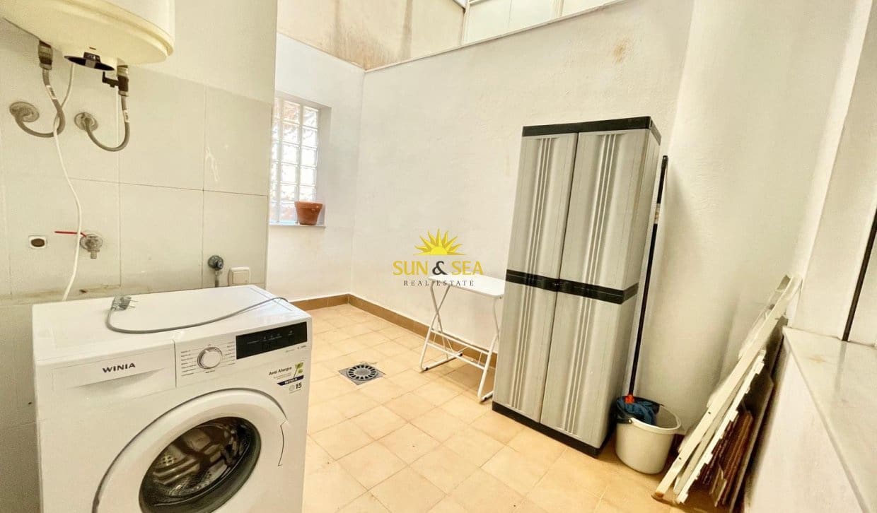 2 bedroom Apartment for holiday rental in Los Alcazares with pool garage - € 900 (Ref: 9810835)