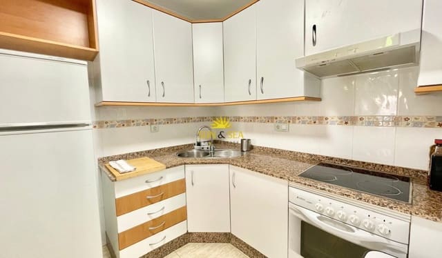 Apartamento de 2 habitaciones en Los Alcázares en alquiler vacacional con piscina garaje - 900 € (Ref: 9810835)