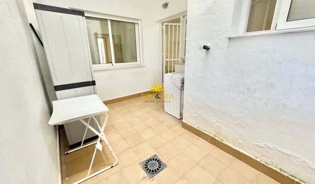 Apartamento de 2 habitaciones en Los Alcázares en alquiler vacacional con piscina garaje - 900 € (Ref: 9810835)