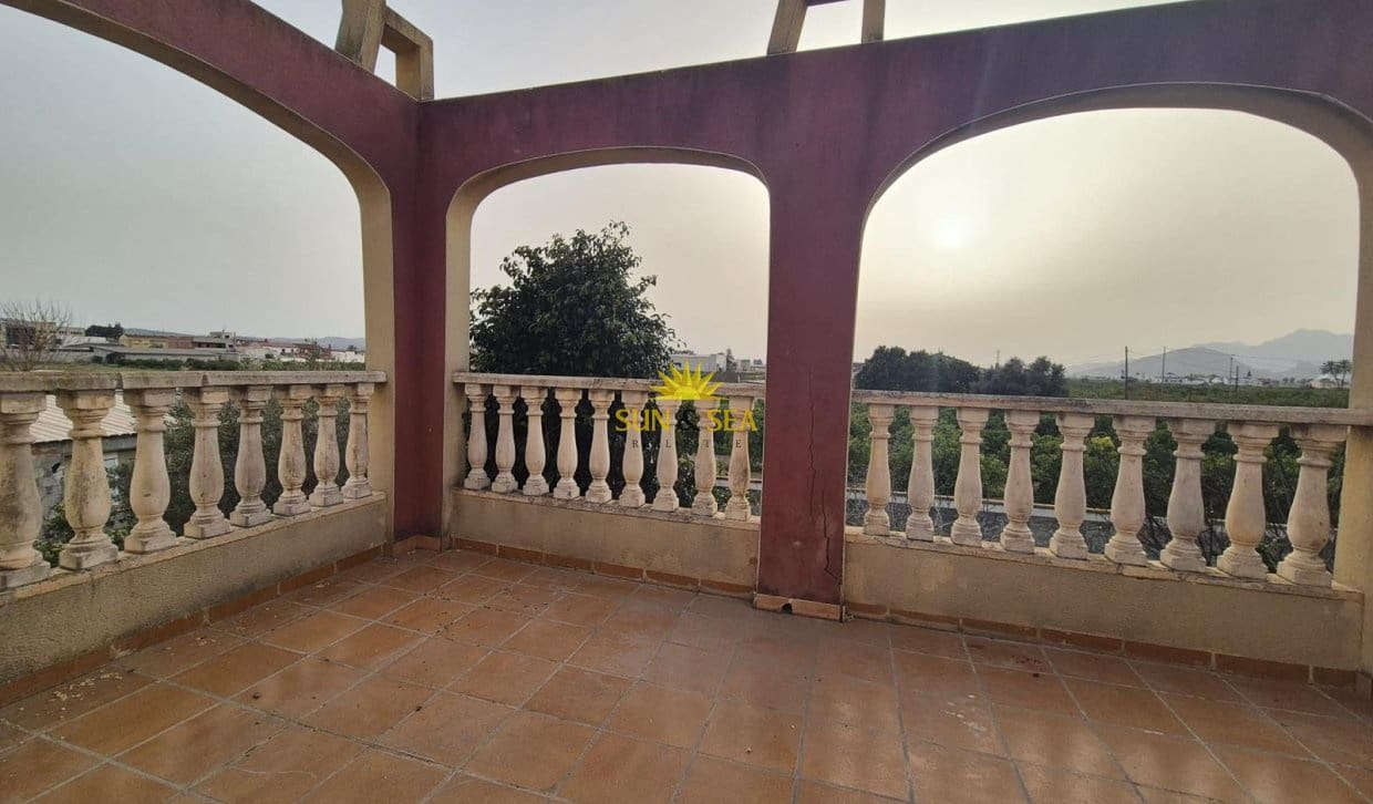 4 Zimmer Villa zu verkaufen in Orihuela mit Pool Garage - 185.000 € (Ref: 9810836)