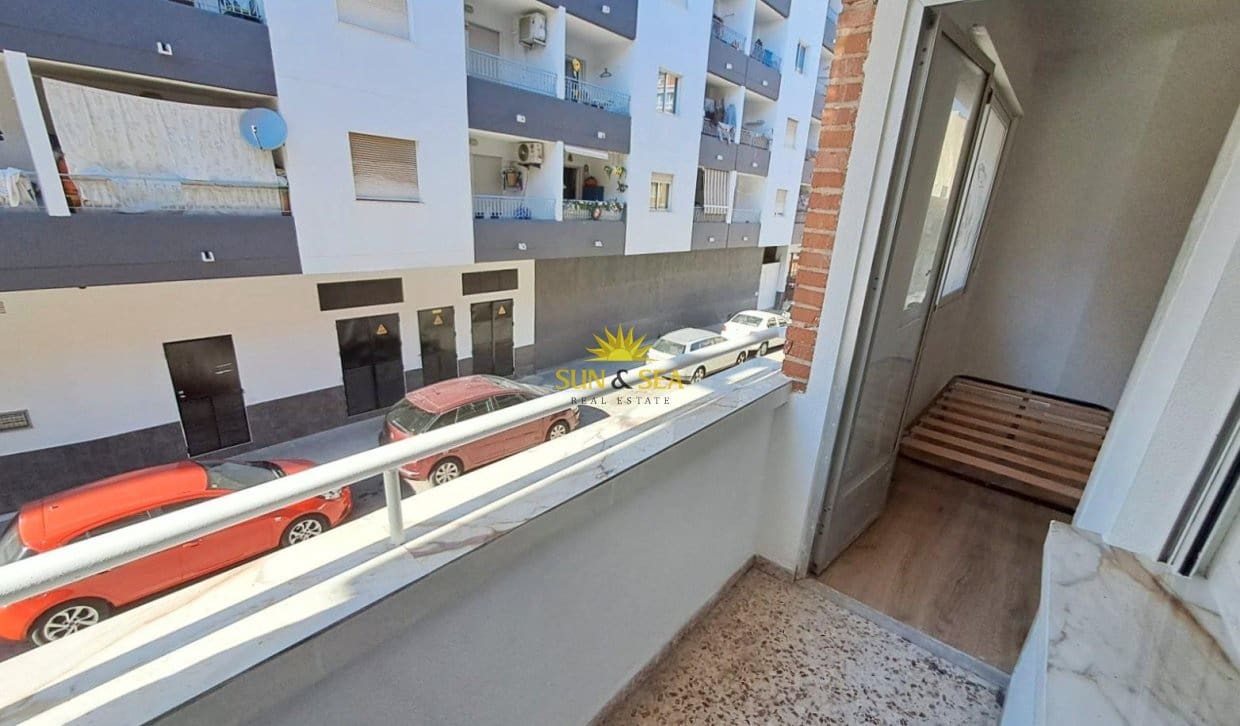 3 camera da letto Appartamento in vendita in Torrevieja - 130.000 € (Rif: 9810837)