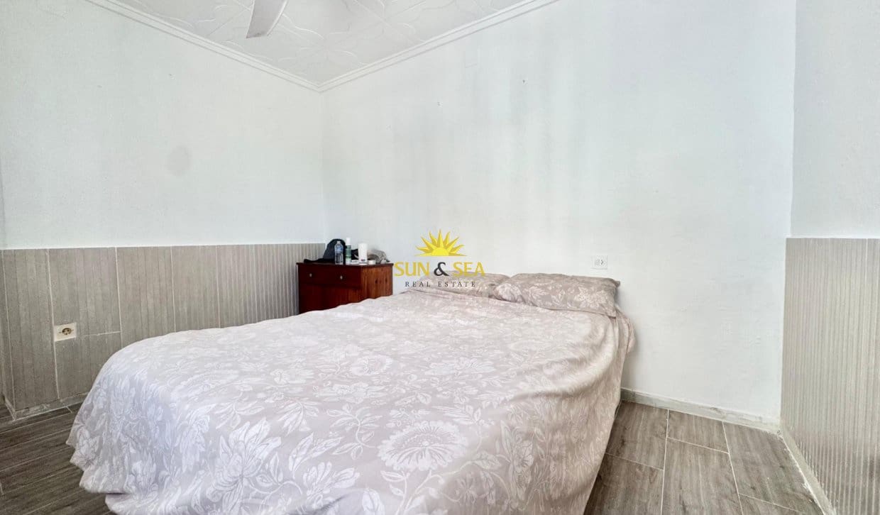 2 makuuhuone Omakotitalo vuokrattavana paikassa El Chaparral - 800 € (Ref: 9810906)