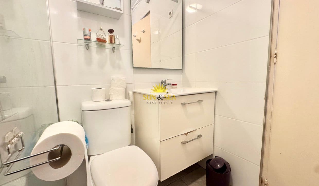 2 makuuhuone Omakotitalo vuokrattavana paikassa El Chaparral - 800 € (Ref: 9810906)