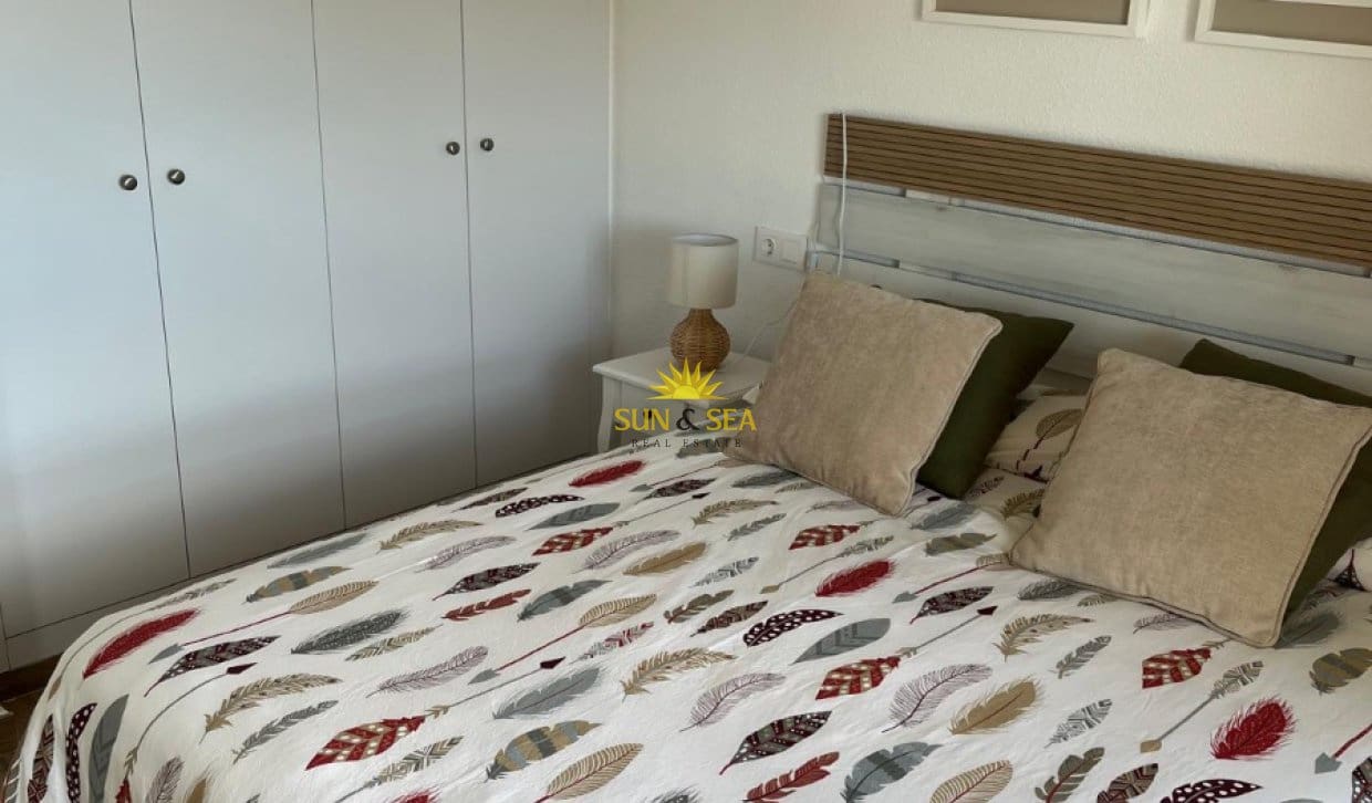 2 sovrum Lägenhet att hyra i Dehesa de Campoamor - 1 050 € (Ref: 9810907)