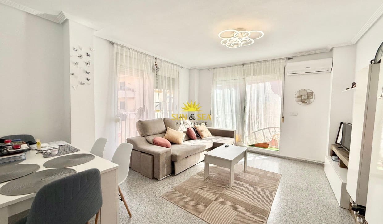 4 slaapkamer Appartement te huur in San Miguel de Salinas met garage - € 1.000 (Ref: 9810908)