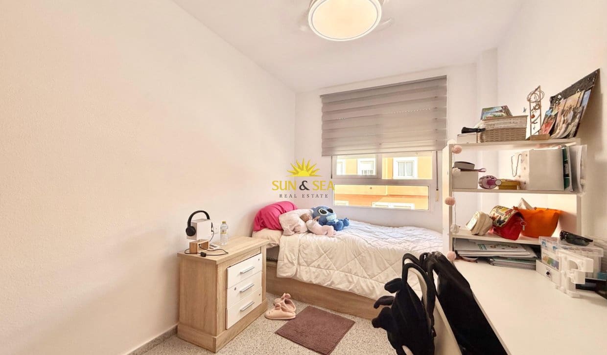 4 slaapkamer Appartement te huur in San Miguel de Salinas met garage - € 1.000 (Ref: 9810908)