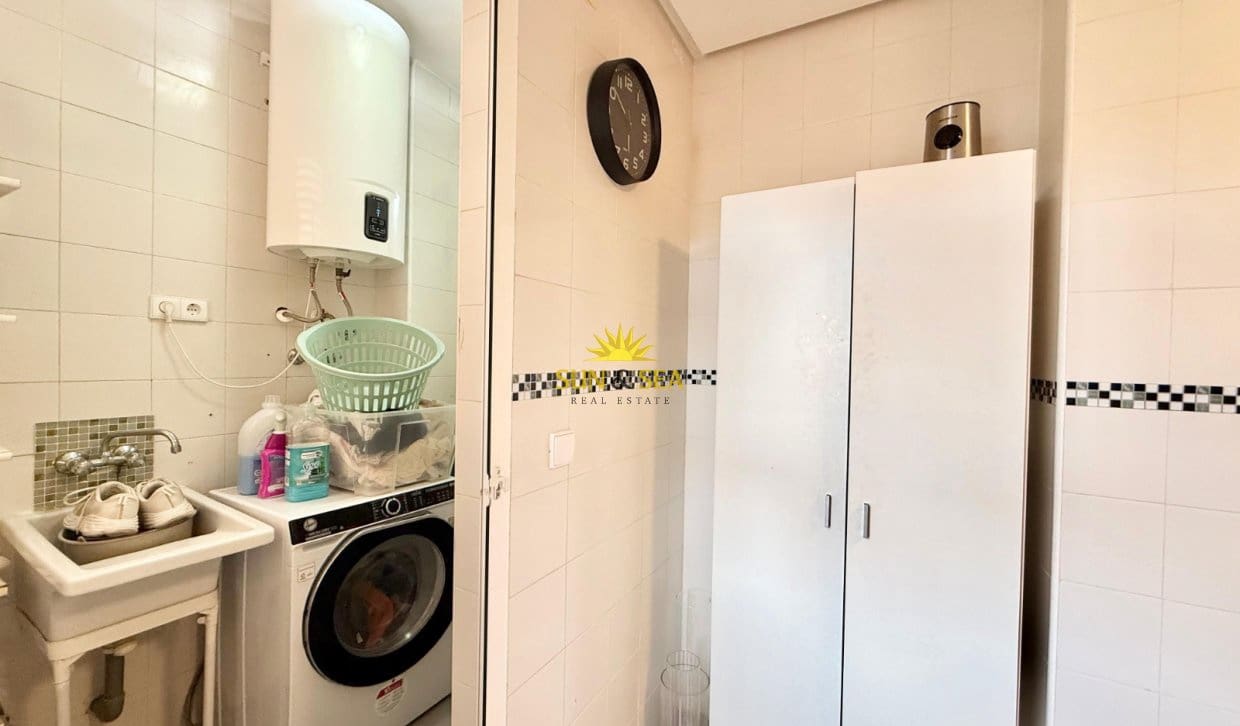 4 slaapkamer Appartement te huur in San Miguel de Salinas met garage - € 1.000 (Ref: 9810908)