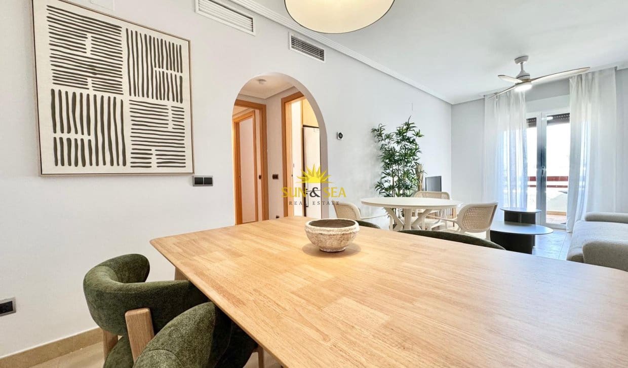 2 Zimmer Apartment zu verkaufen in Los Alcazares mit Pool - 199.000 € (Ref: 9810909)