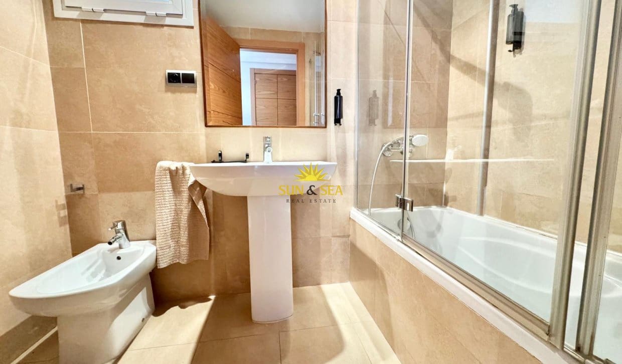 2 Zimmer Apartment zu verkaufen in Los Alcazares mit Pool - 199.000 € (Ref: 9810909)