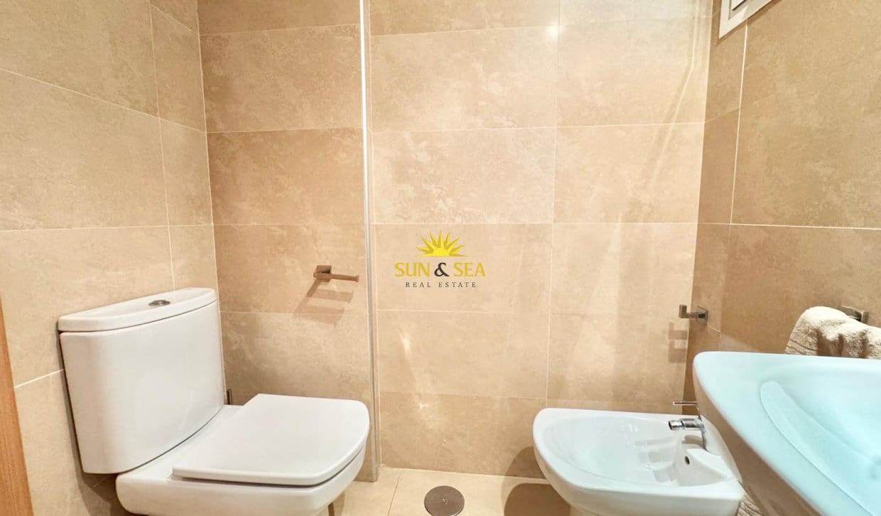 2 Zimmer Apartment zu verkaufen in Los Alcazares mit Pool - 199.000 € (Ref: 9810909)