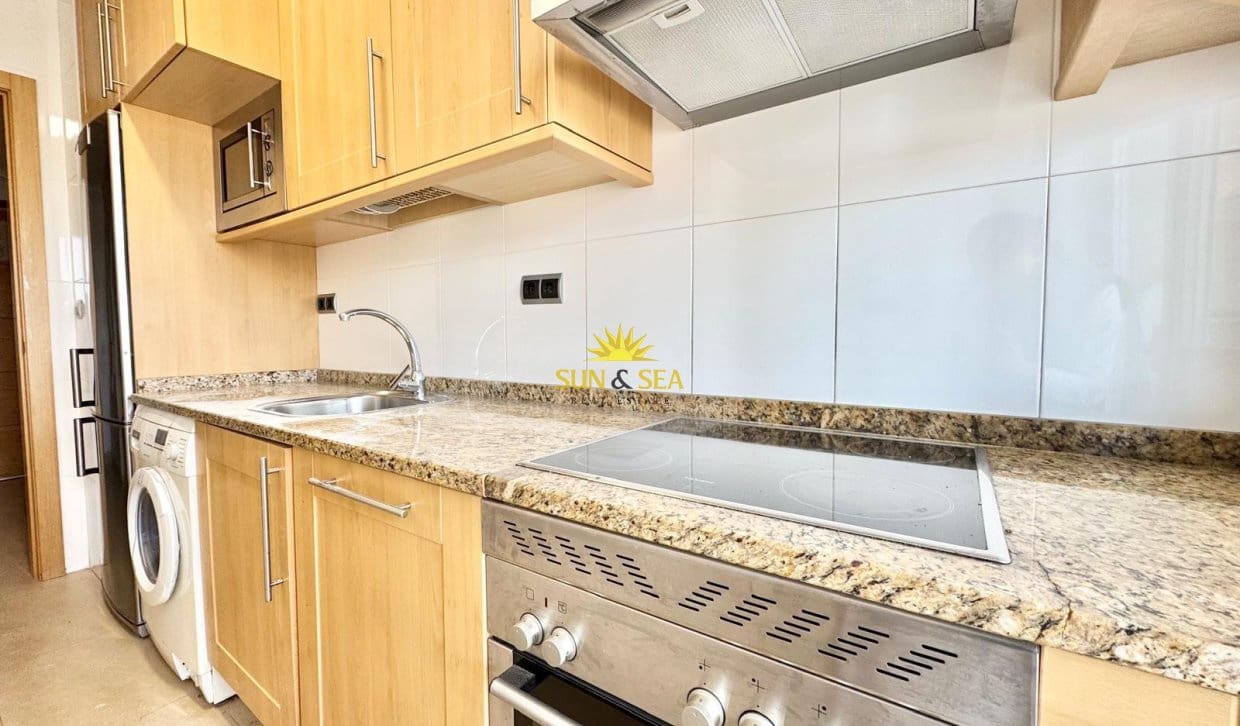 2 Zimmer Apartment zu verkaufen in Los Alcazares mit Pool - 199.000 € (Ref: 9810909)