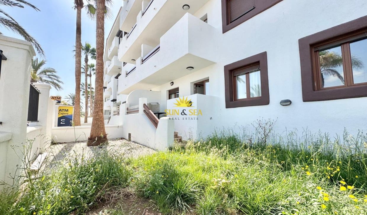 2 Zimmer Apartment zu verkaufen in Los Alcazares mit Pool - 199.000 € (Ref: 9810909)