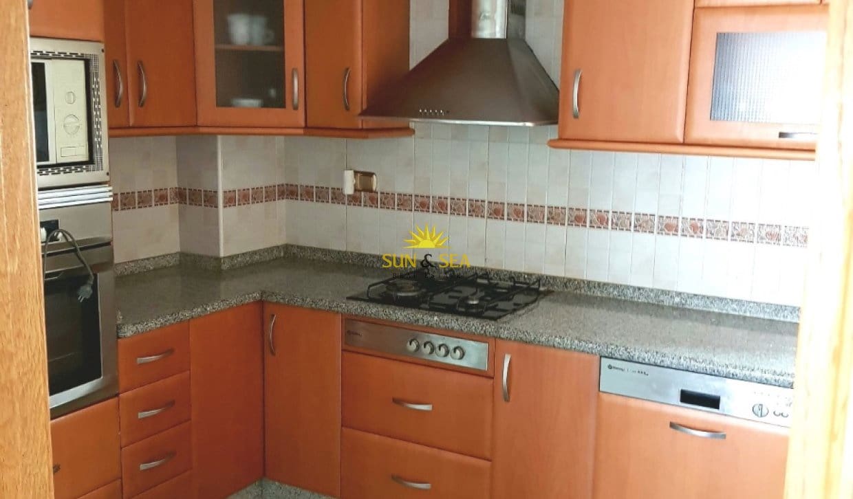 2 chambre Penthouse à vendre à Torrevieja - 220 000 € (Ref: 9814618)