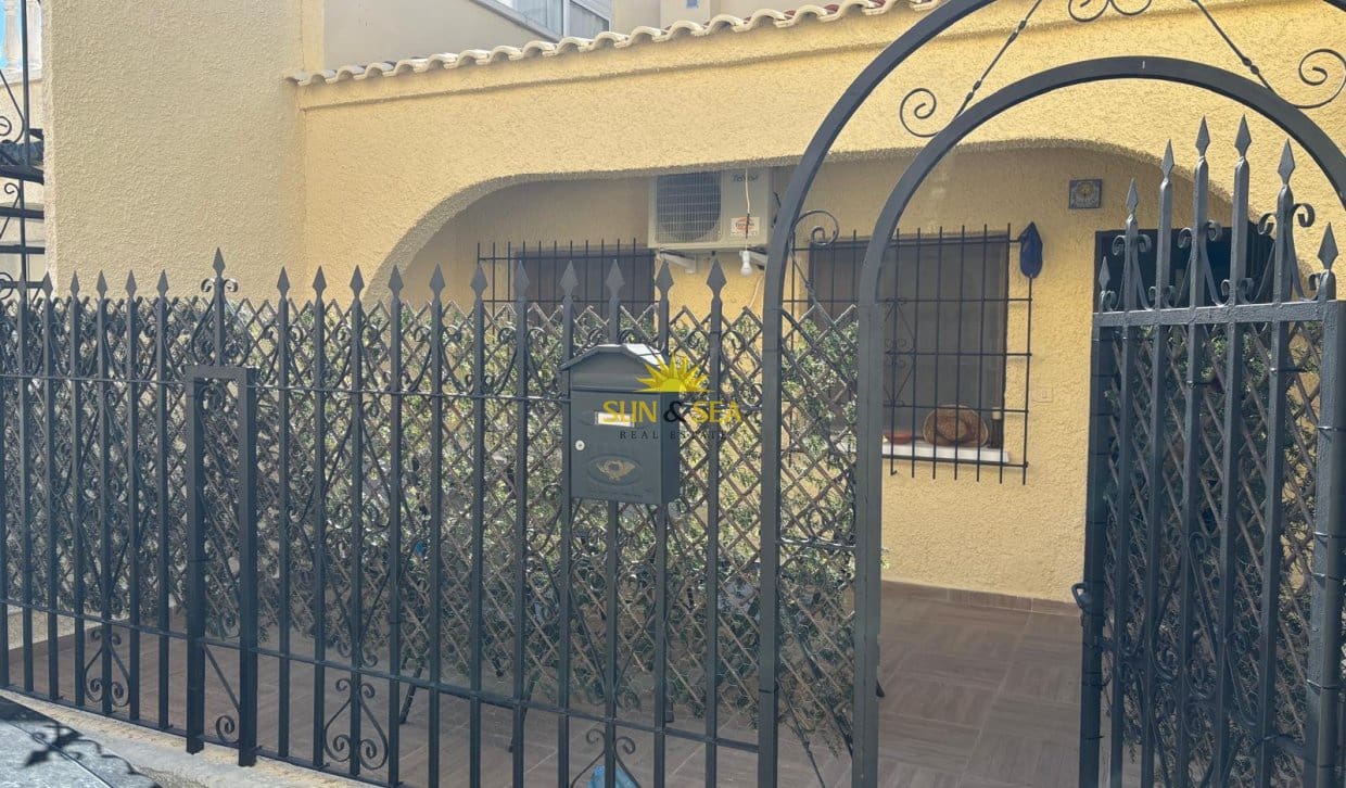 1 soverom Hus til salgs i San Fulgencio - € 85 000 (Ref: 9814732)