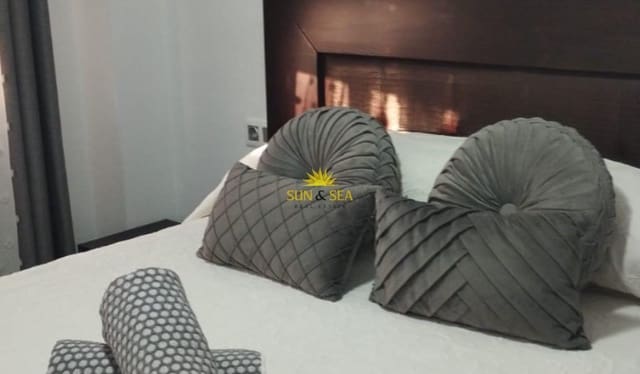2 quarto Apartamento para arrendar em La Mata, Torrevieja com piscina - 990 € (Ref: 9814733)