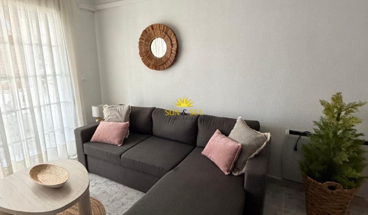 2 quarto Apartamento para arrendar em La Mata com piscina - 990 € (Ref: 9814733)