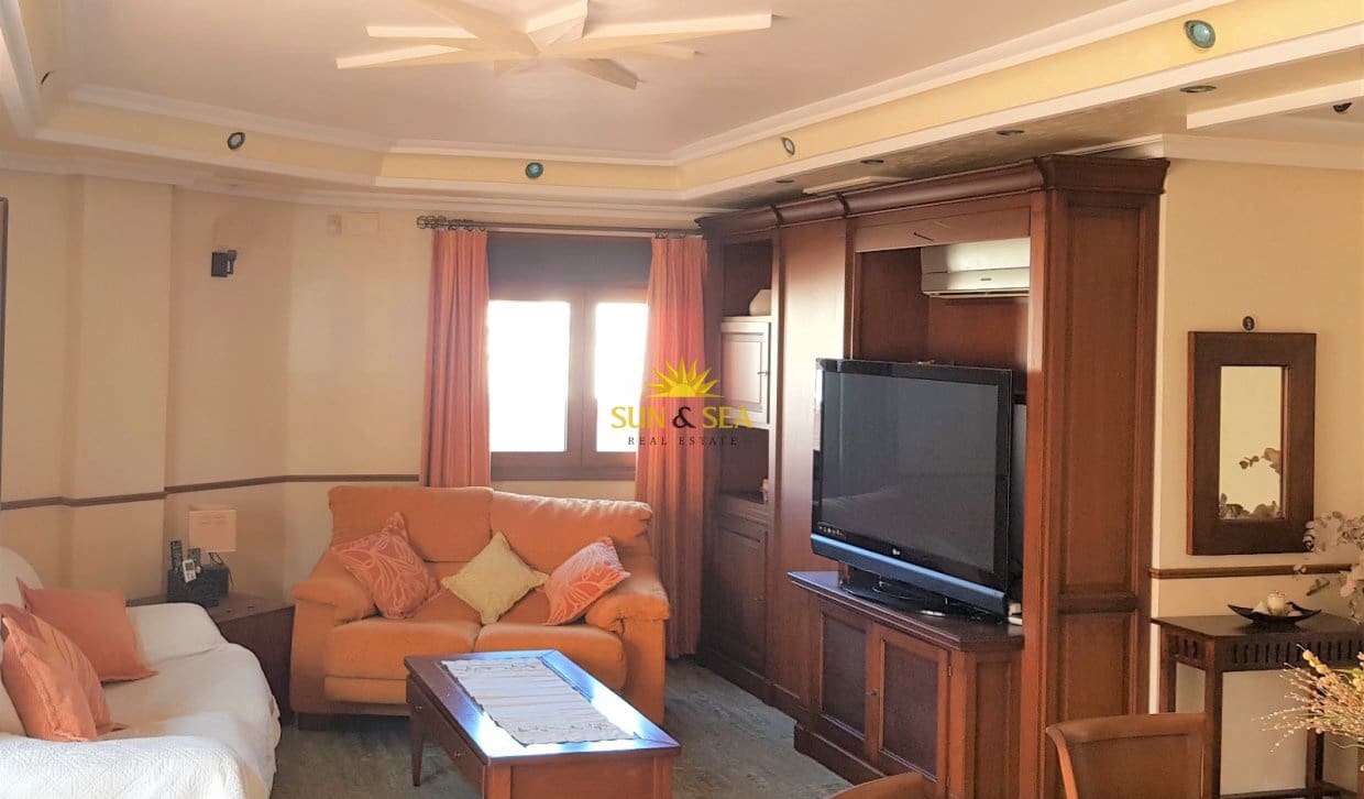 4 quarto Penthouse para venda em Torrevieja - 480 000 € (Ref: 9814734)