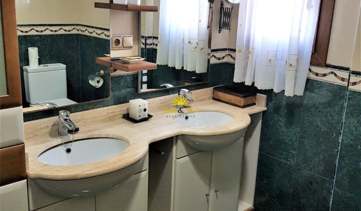 4 quarto Penthouse para venda em Torrevieja - 480 000 € (Ref: 9814734)