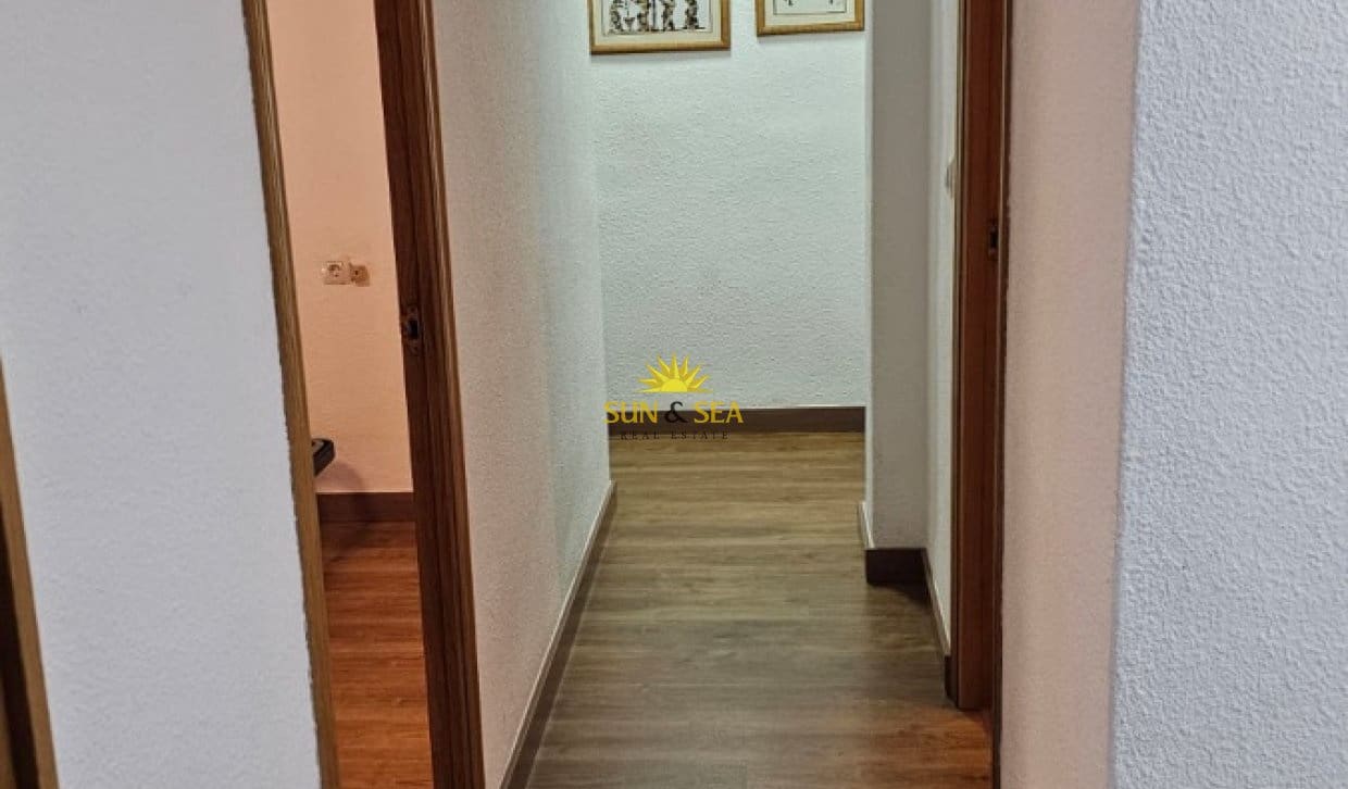 4 makuuhuone Huoneisto vuokrattavana paikassa Alicante kaupunki mukana 
autotalli - 1 200 € (Ref: 9816188)
