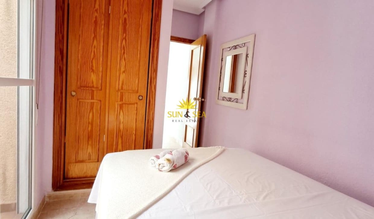 3 soverom Villa til leie i La Mata med svømmebasseng - € 950 (Ref: 9816189)
