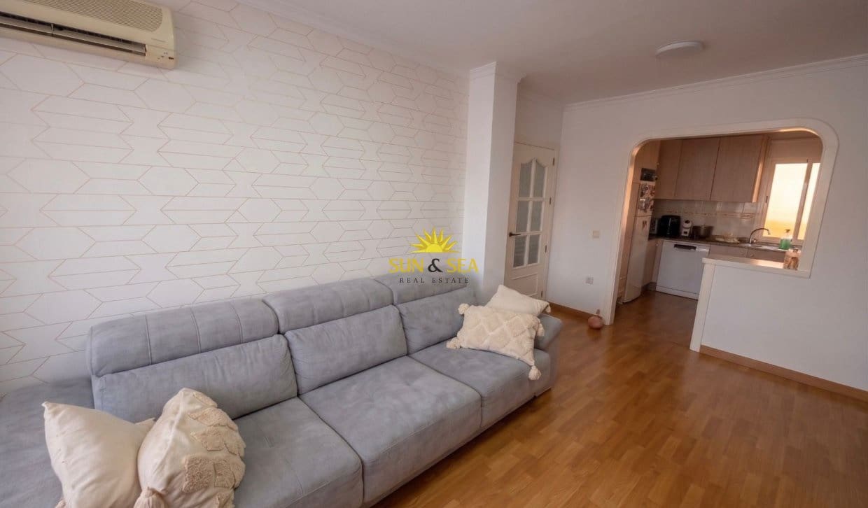 2 soveværelse Lejlighed til leje i Bolnuevo - € 850 (Ref: 9816190)