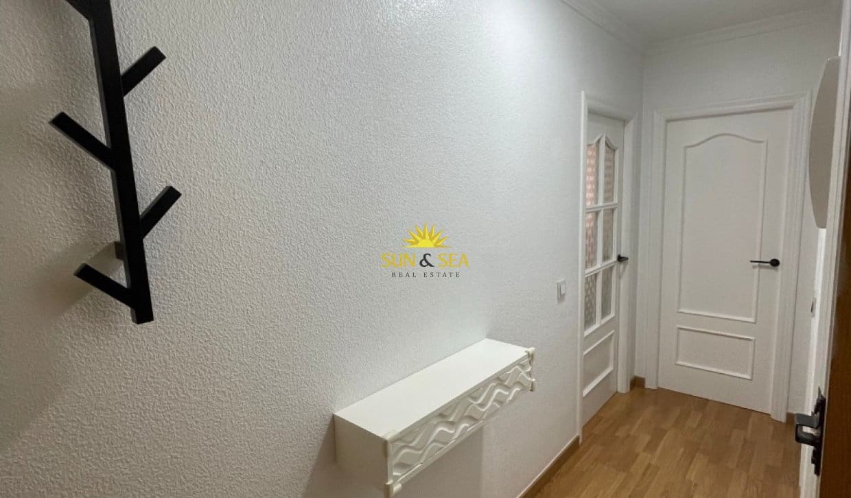 2 soveværelse Lejlighed til leje i Bolnuevo - € 850 (Ref: 9816190)