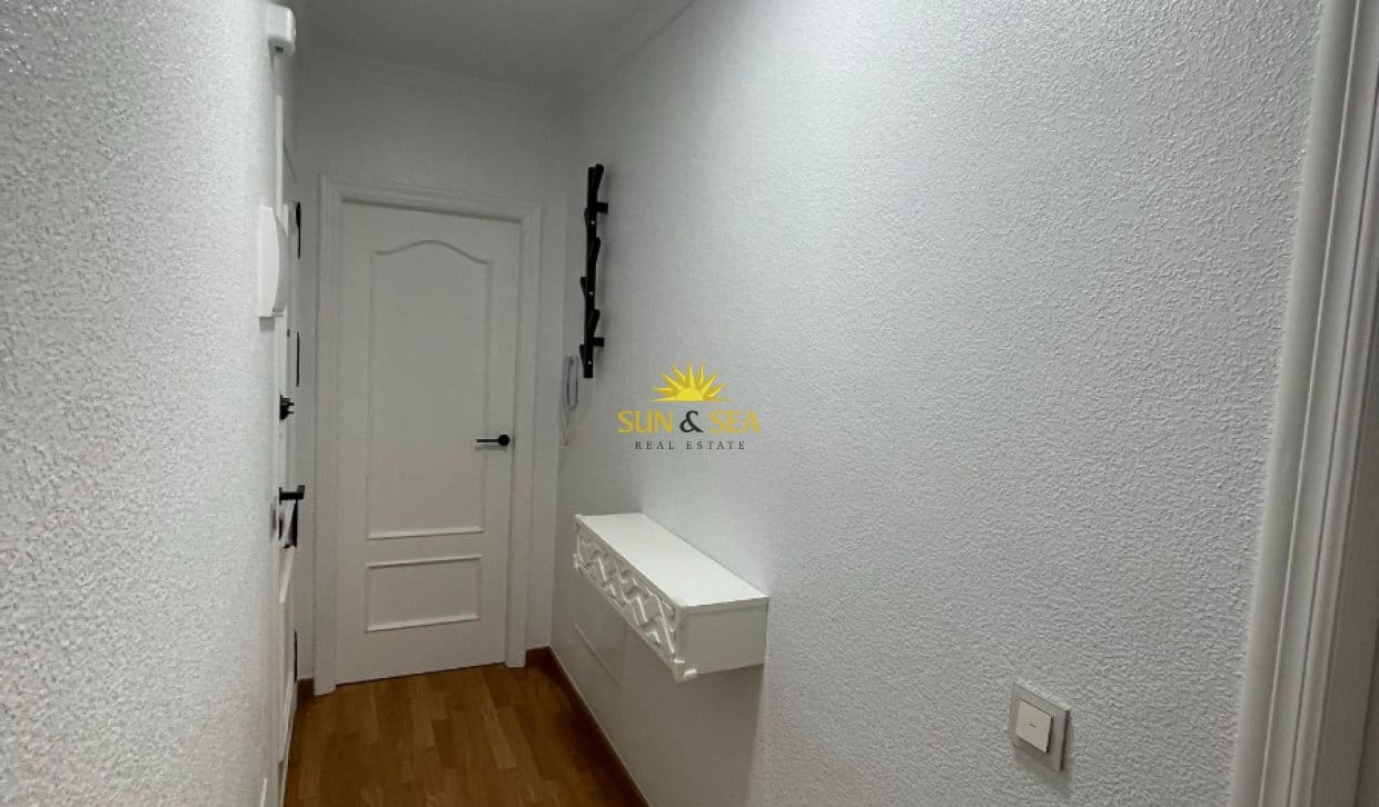 2 soveværelse Lejlighed til leje i Bolnuevo - € 850 (Ref: 9816190)