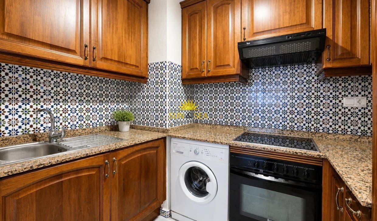 2 quarto Apartamento para venda em Torrevieja com piscina - 195 000 € (Ref: 9816191)