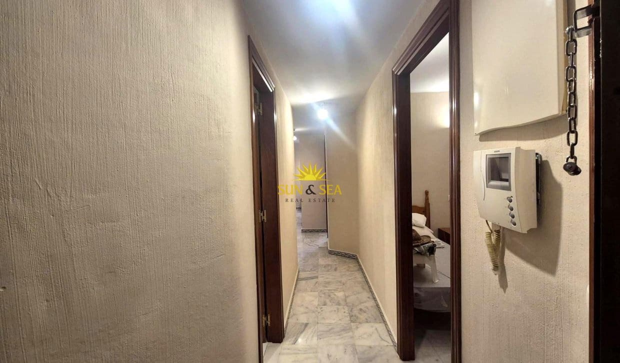 2 quarto Apartamento para venda em Torrevieja com piscina - 195 000 € (Ref: 9816191)