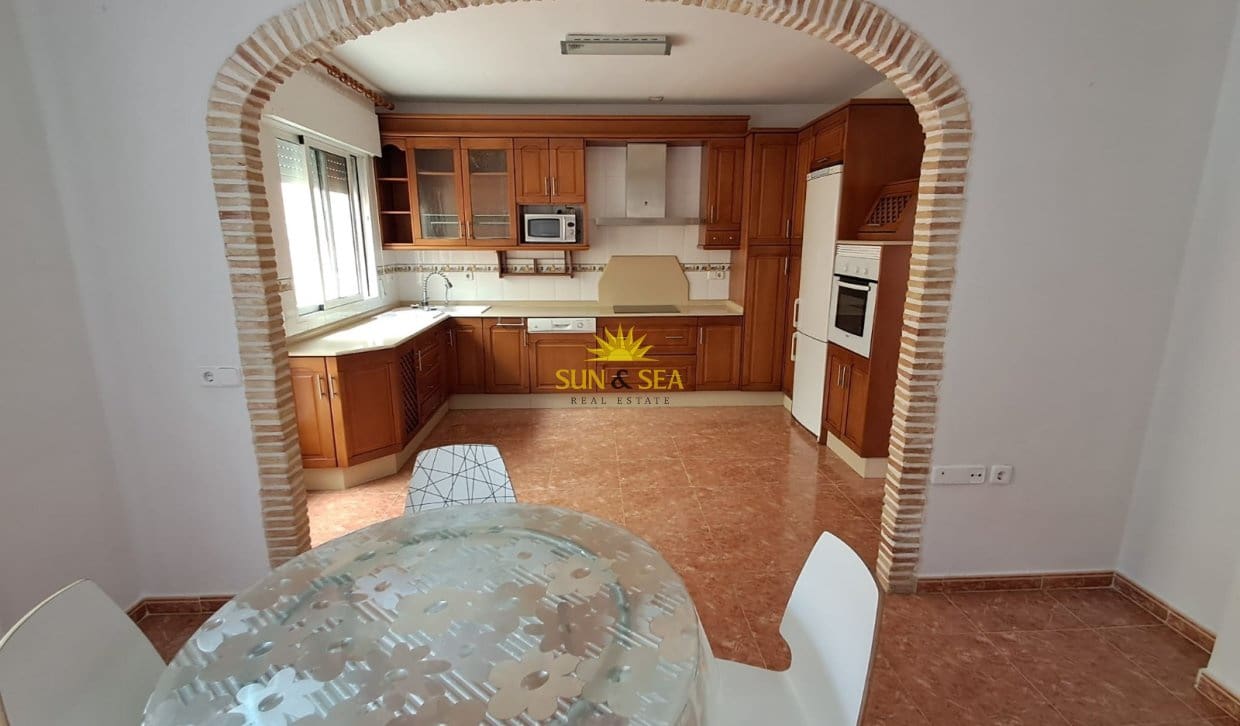 3 soverom Hus til leie i La Aparecida med garasje - € 900 (Ref: 9816192)