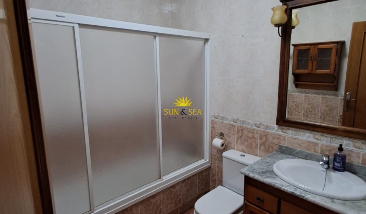 3 soverom Hus til leie i La Aparecida med garasje - € 900 (Ref: 9816192)