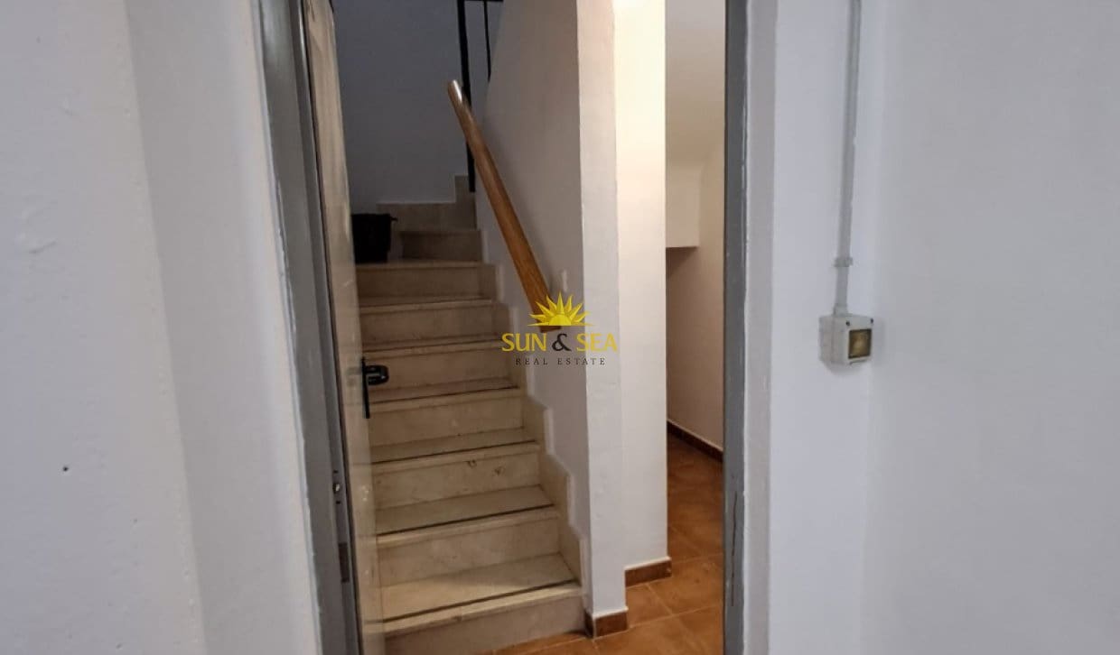 3 soverom Hus til leie i La Aparecida med garasje - € 900 (Ref: 9816192)
