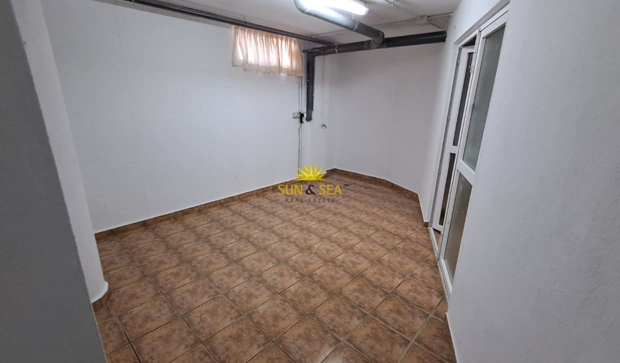 3 soverom Hus til leie i La Aparecida med garasje - € 900 (Ref: 9816192)