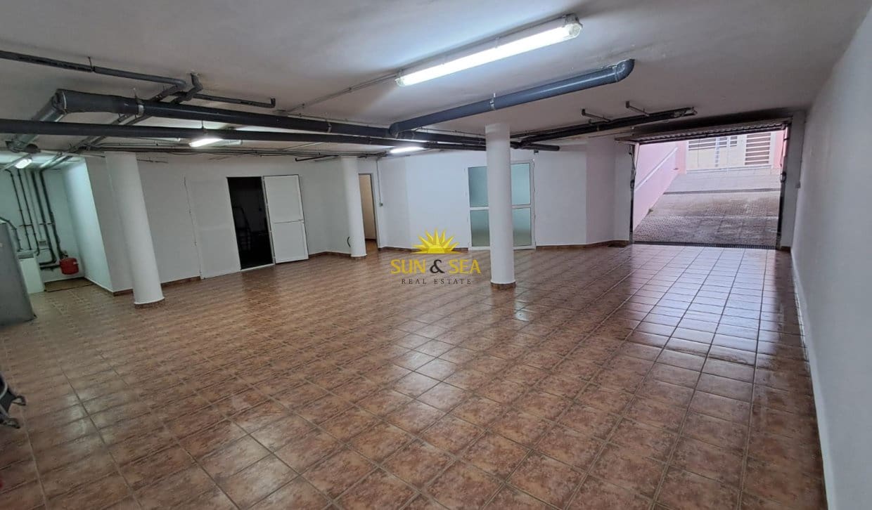 3 soverom Hus til leie i La Aparecida med garasje - € 900 (Ref: 9816192)