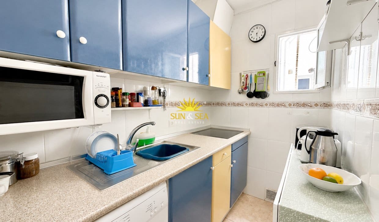 2 soverom Leilighet til salgs i Torrevieja med svømmebasseng - € 124 999 (Ref: 9816513)