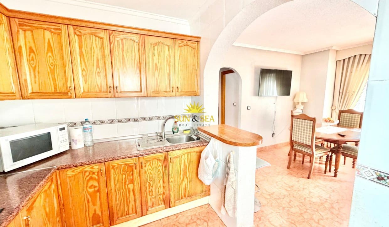 2 Zimmer Haus zu verkaufen in Orihuela Costa mit Pool - 170.000 € (Ref: 9816515)