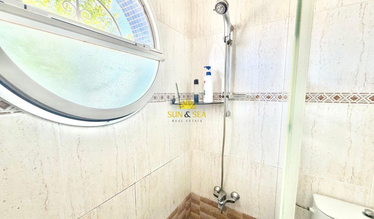 2 Zimmer Haus zu verkaufen in Orihuela Costa mit Pool - 170.000 € (Ref: 9816515)