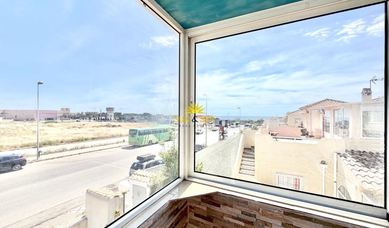2 Zimmer Haus zu verkaufen in Orihuela Costa mit Pool - 170.000 € (Ref: 9816515)