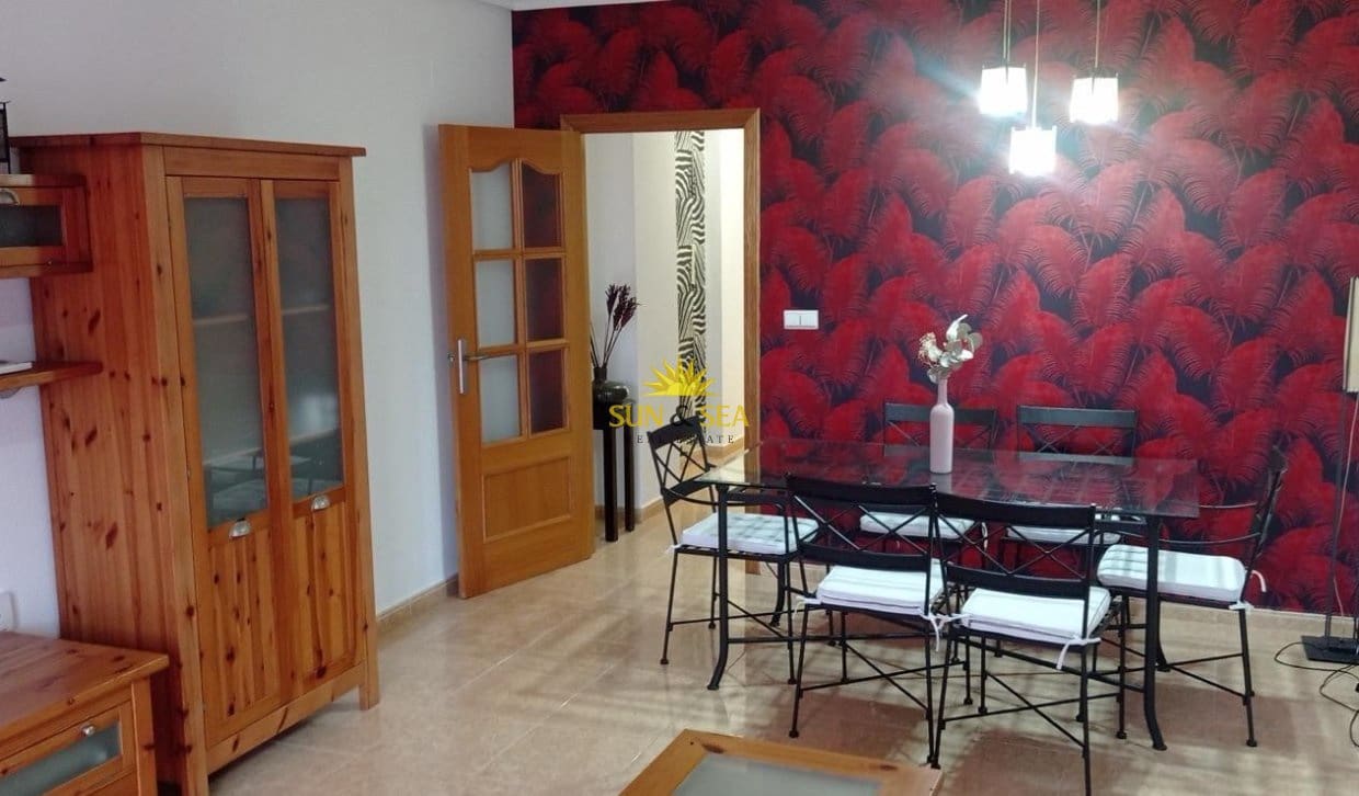 3 soveværelse Lejlighed til leje i Torrevieja - € 1.000 (Ref: 9816516)