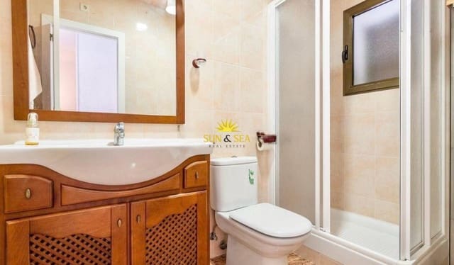 3 quarto Casa em Banda para arrendar em Aguas Nuevas, Torrevieja com piscina garagem - 1 100 € (Ref: 9816621)