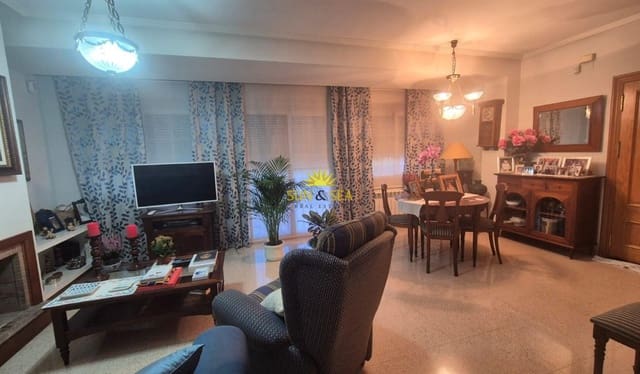 3 makuuhuone Huvila myytävänä paikassa Orihuela ciudad, Orihuela mukana 
autotalli - 330 000 € (Ref: 9819218)