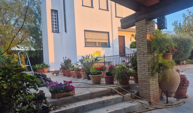 3 makuuhuone Huvila myytävänä paikassa Orihuela ciudad, Orihuela mukana 
autotalli - 330 000 € (Ref: 9819218)