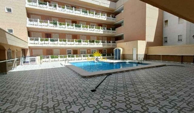 2 soveværelse Lejlighed til leje i Zona Pueblo, Guardamar del Segura med swimmingpool - € 1.050 (Ref: 9819625)