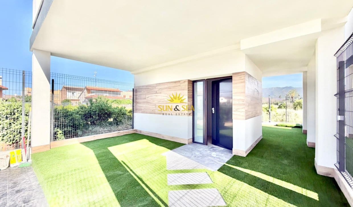 2 soverom Villa til salgs i Aljucer med svømmebasseng garasje - € 345 000 (Ref: 9821185)